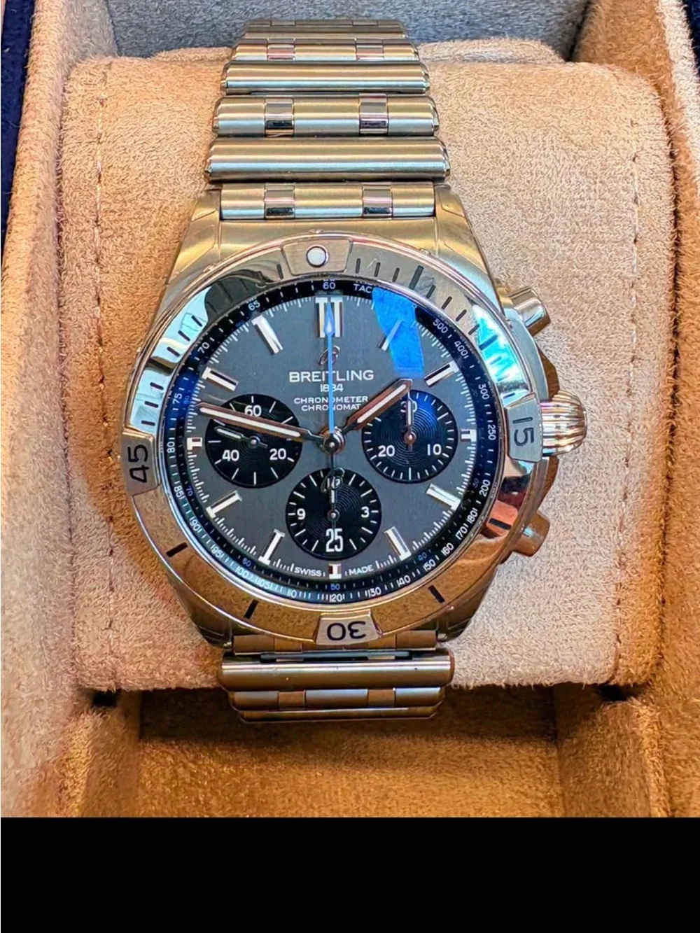 Breitling EB0134101M1E1 Chronomat B01 42